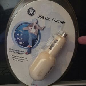 GE USB Car Charger - White